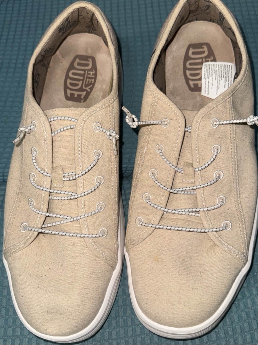 Hey Dude Men’s Beige Casual Canvas Sneakers size 13